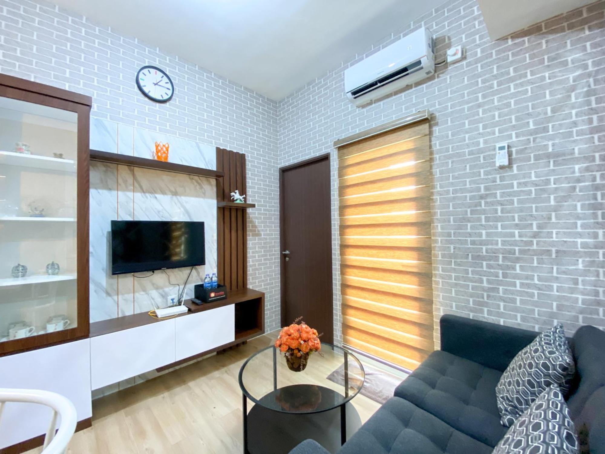 Apartemen Great Choice And Modern 2br At Transpark Juanda Timur By Travelio Bekasi