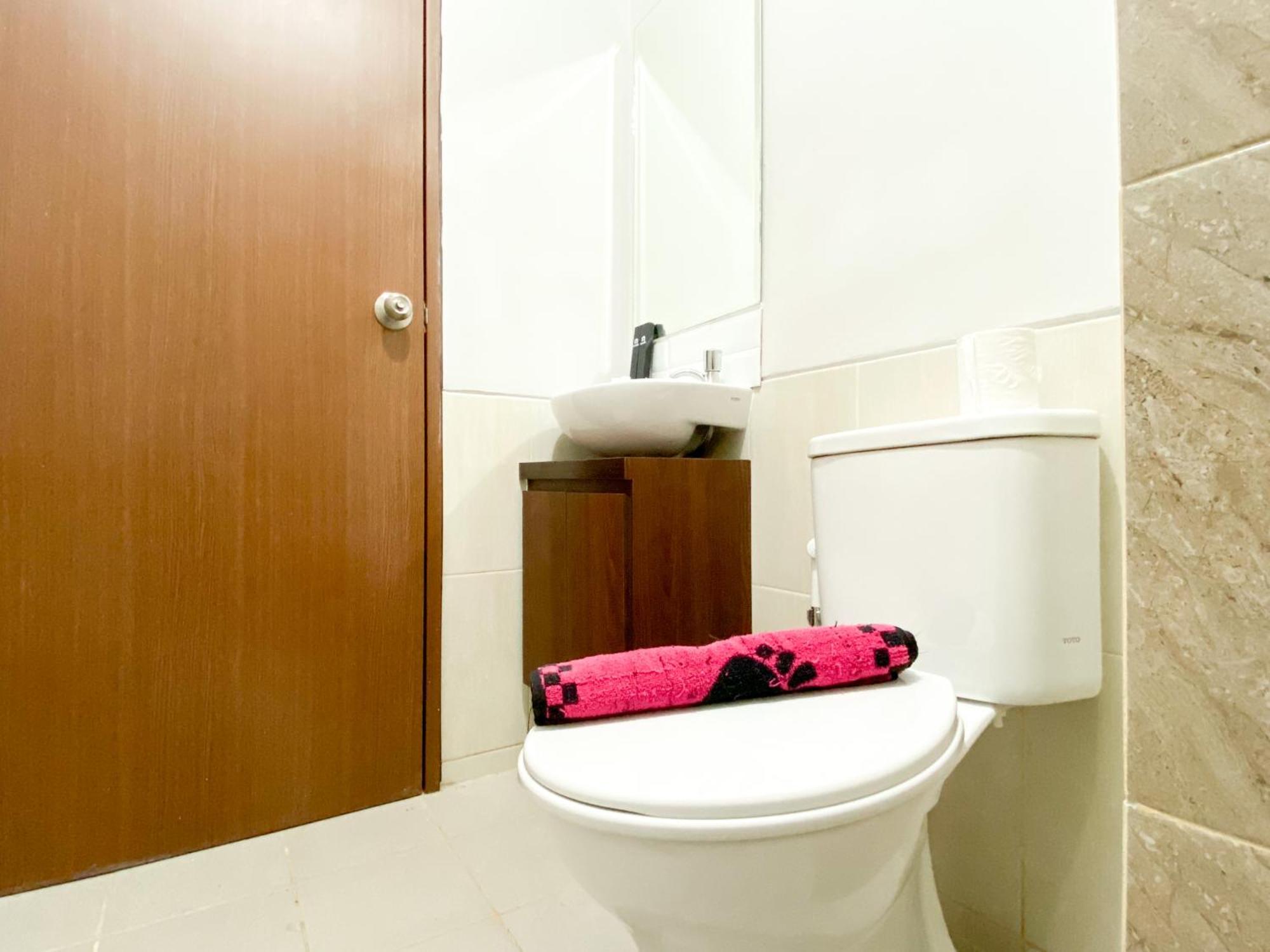 Great Choice And Modern 2br At Transpark Juanda Timur By Travelio * Bekasi