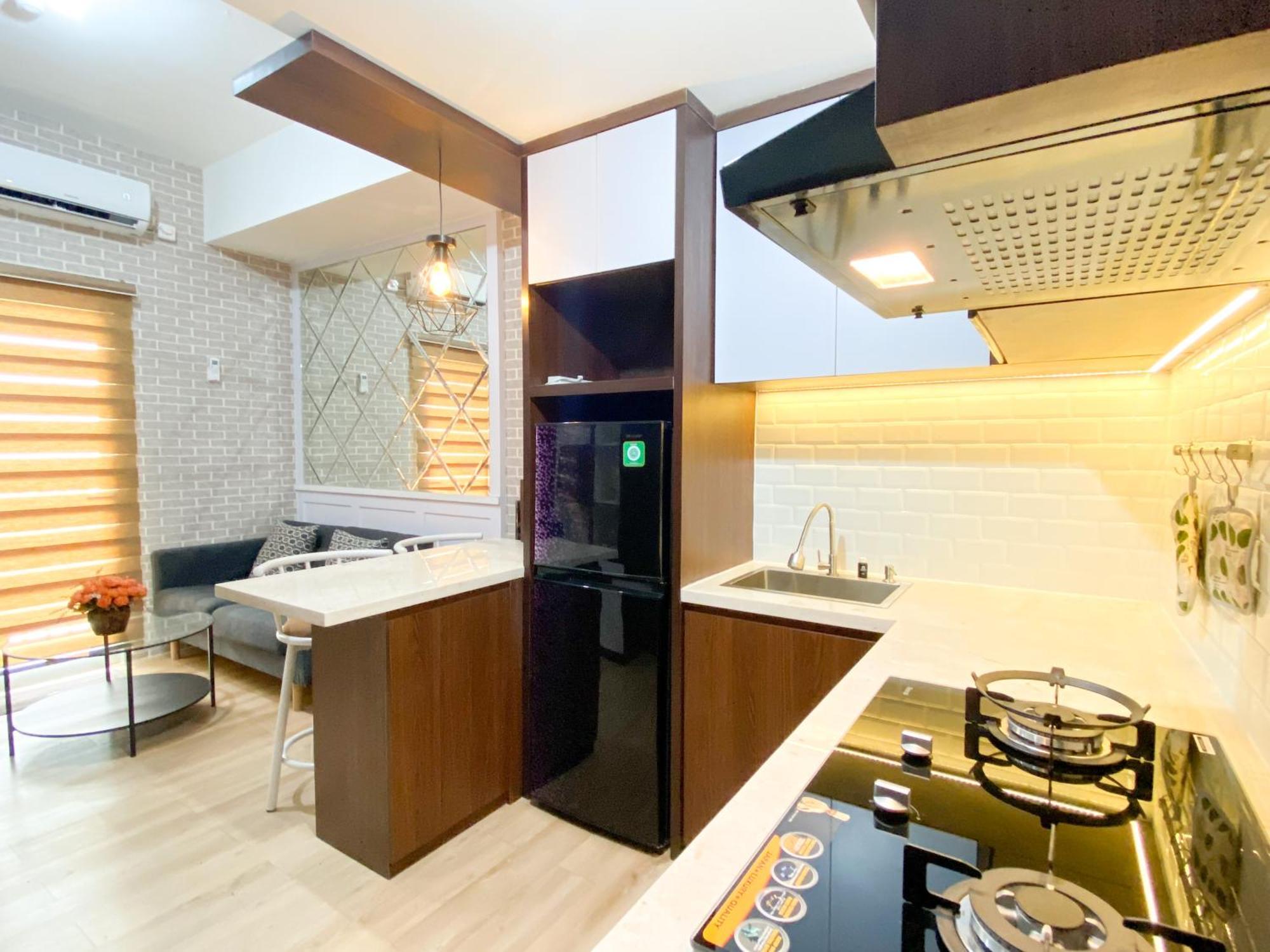 Great Choice And Modern 2br At Transpark Juanda Timur By Travelio Apartemen *